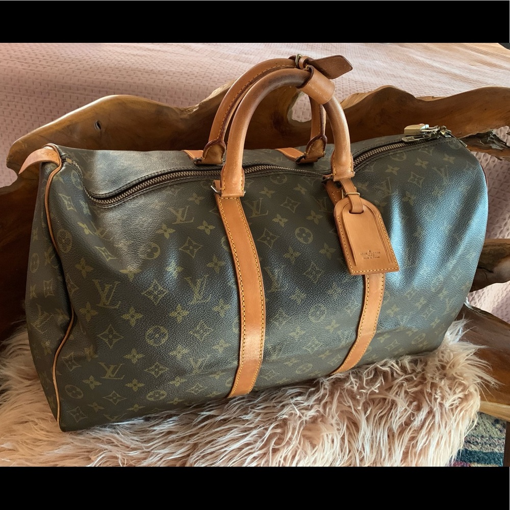 💯%  AUTHENTIC KEEPALL 50